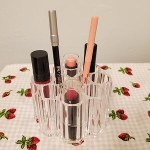 Clear lipstick organizer, great condition